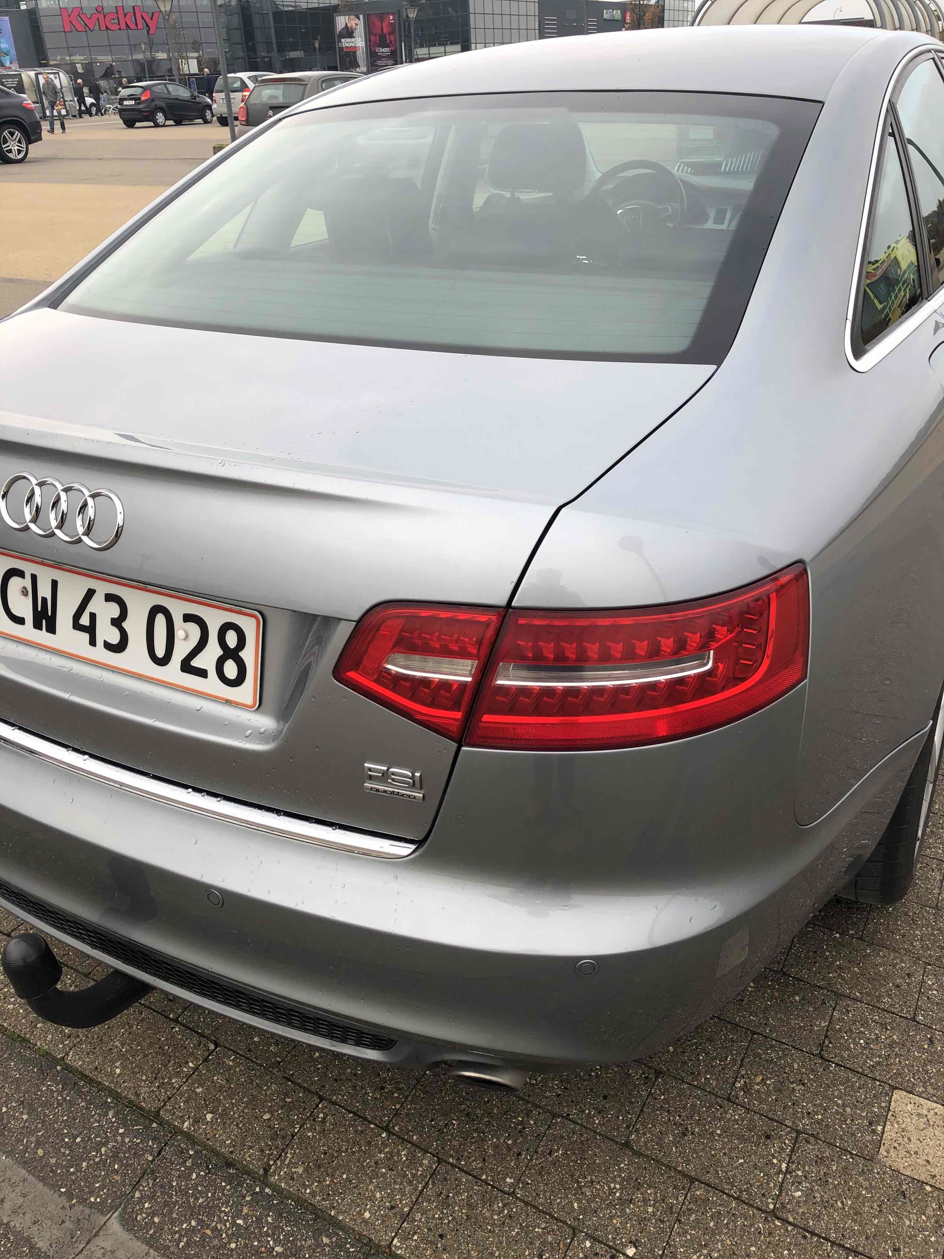 Sølv Audi A6 fra 2010