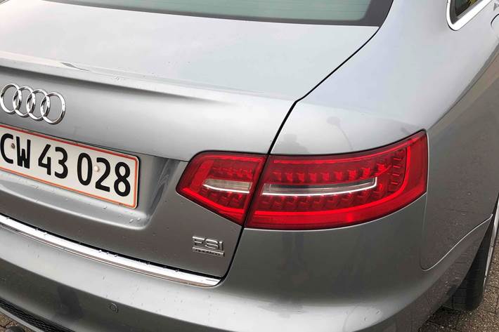 Sølv Audi A6 fra 2010