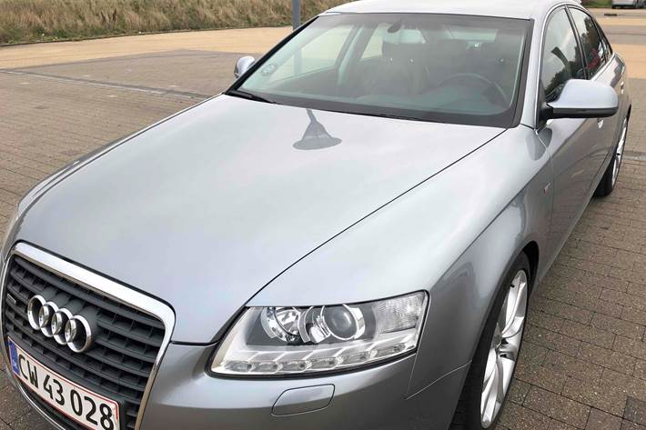 Sølv Audi A6 fra 2010