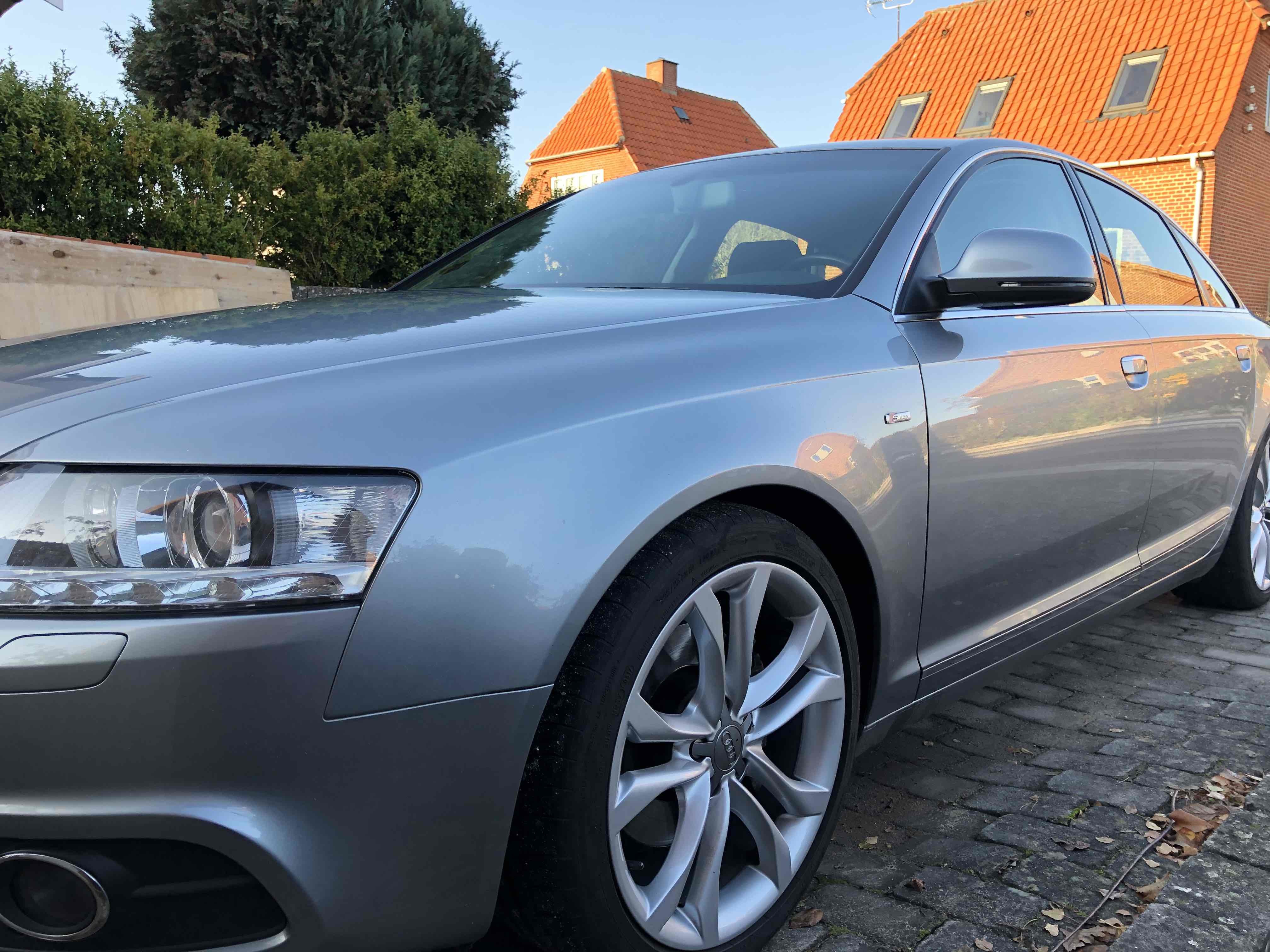 Sølv Audi A6 fra 2010