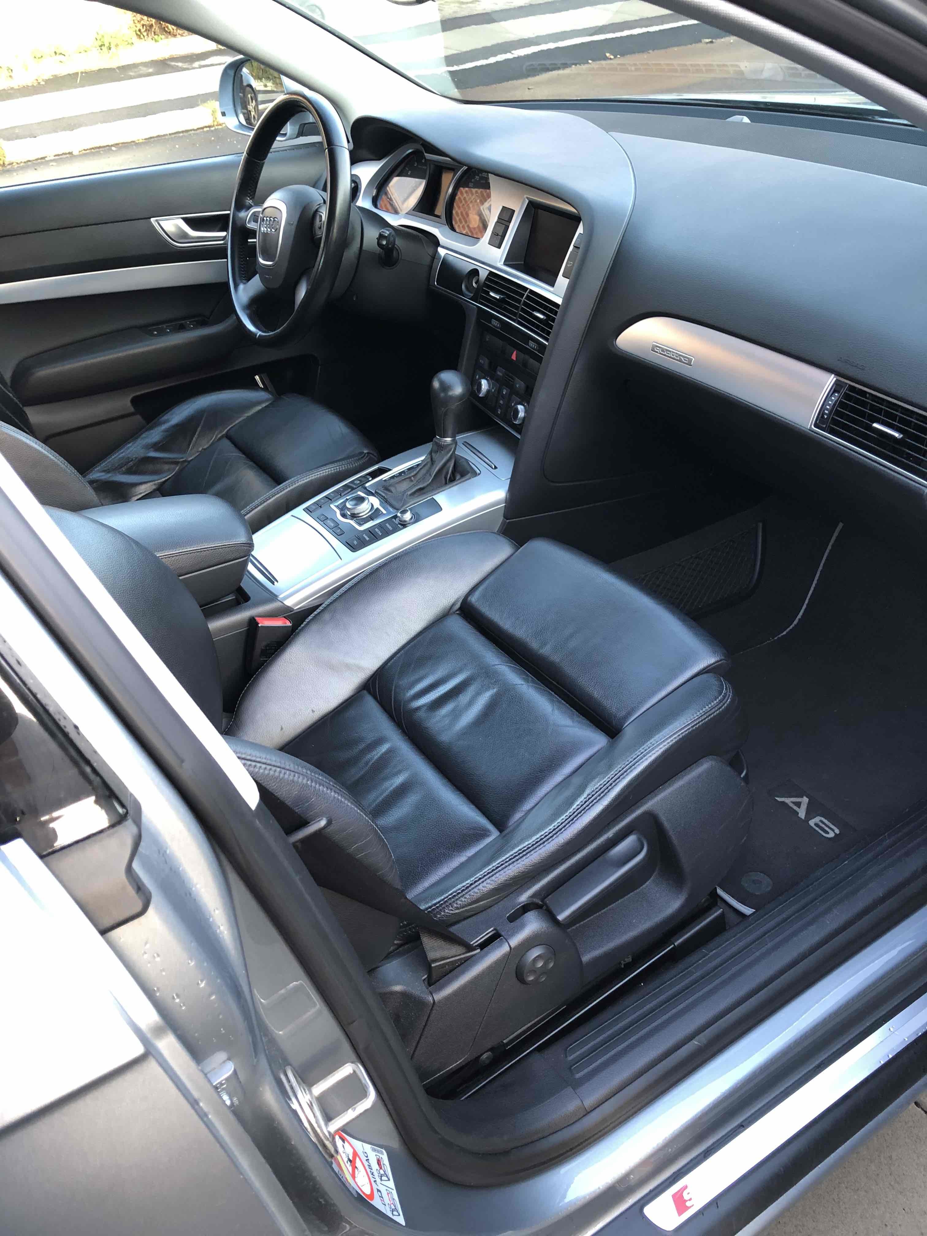 Sølv Audi A6 fra 2010