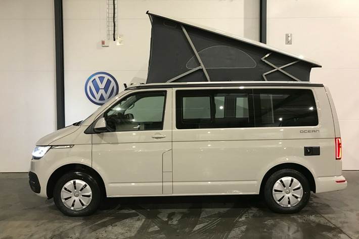 Grå VW California fra 2020