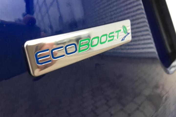 Blå Ford Fiesta fra 2017