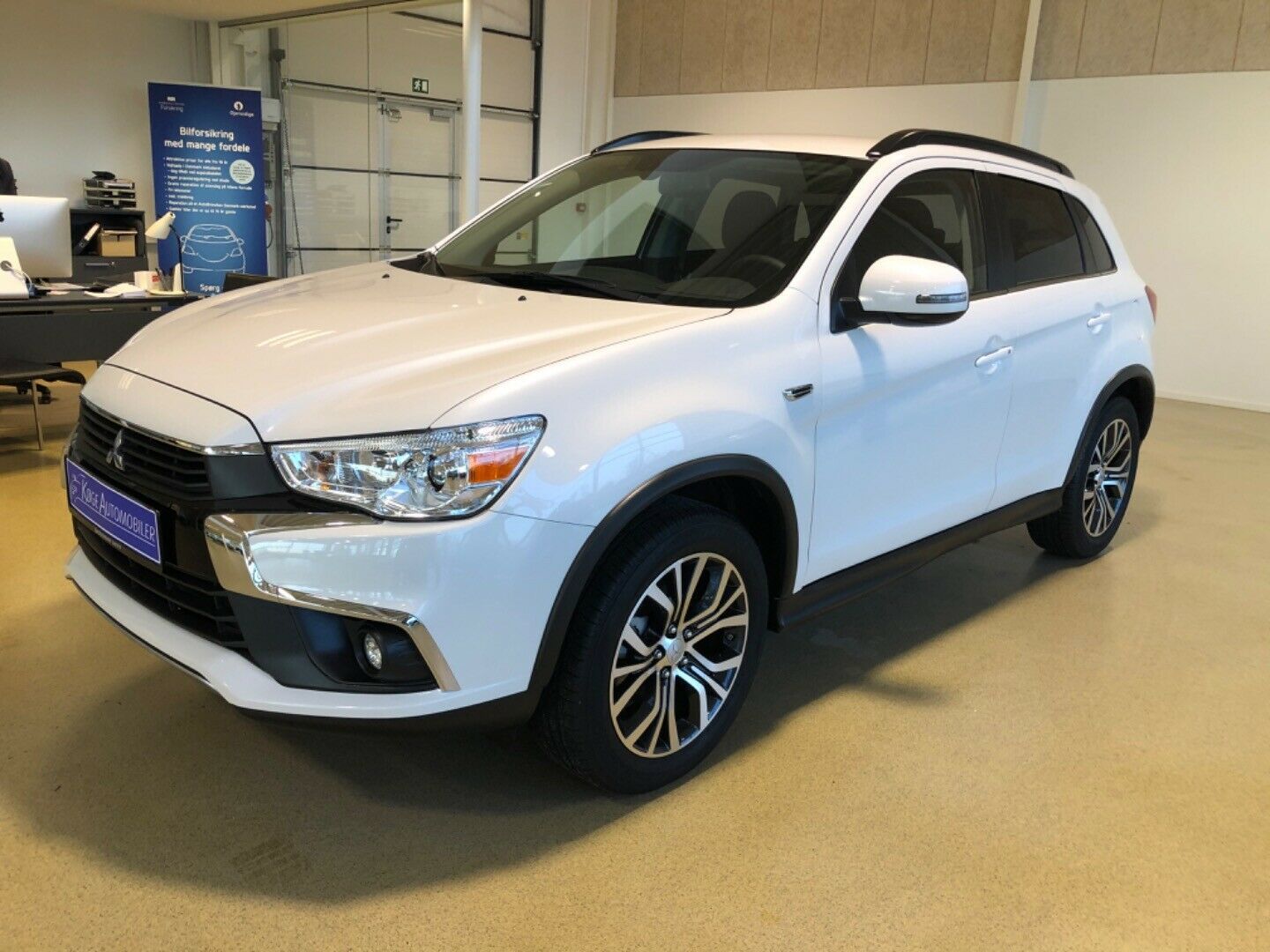 Hvid Mitsubishi ASX fra 2017