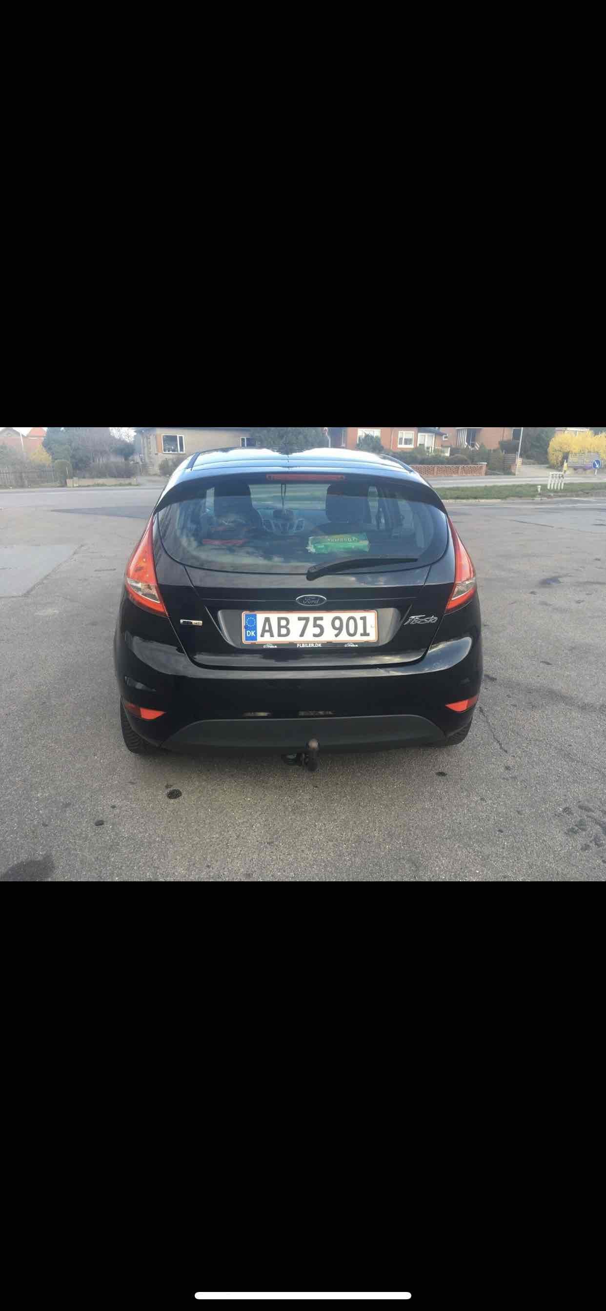 Sort Ford Fiesta fra 2009