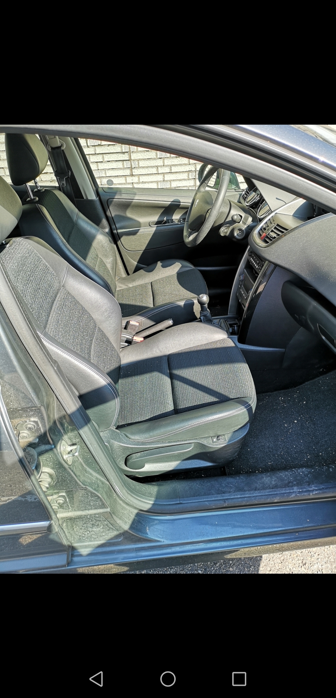 undefined Peugeot 207 fra 2011