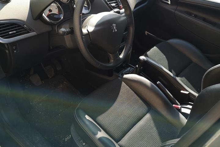 undefined Peugeot 207 fra 2011