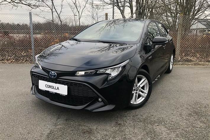 Grå Toyota Corolla fra 2019