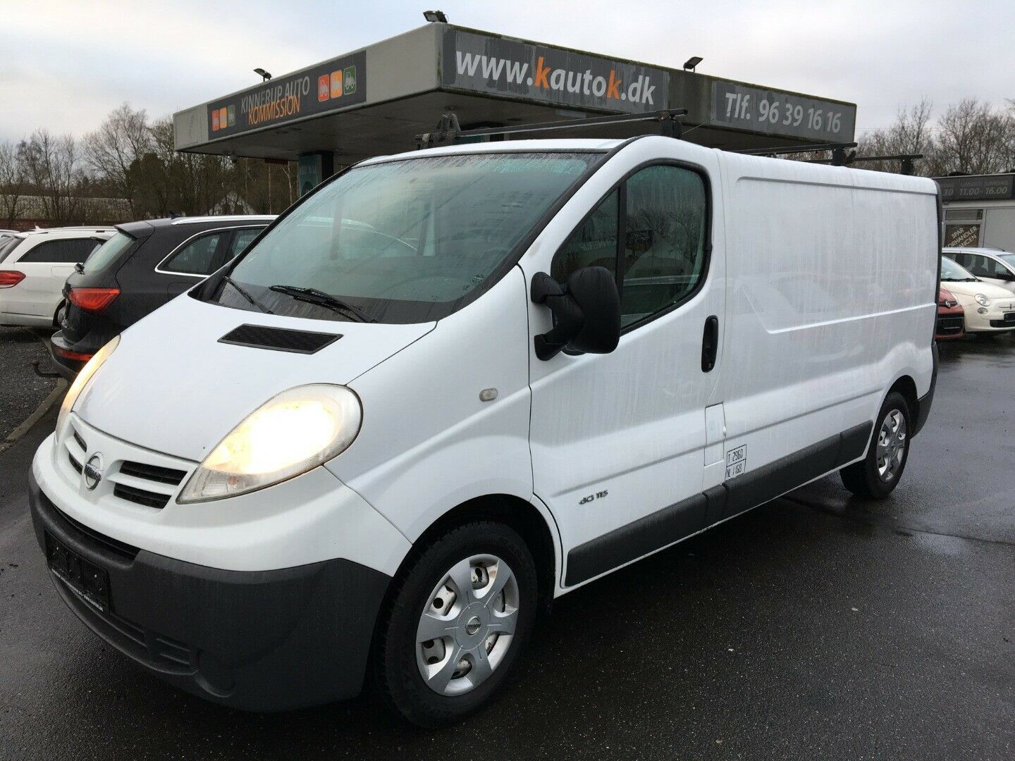 Hvid Nissan Primastar fra 2010