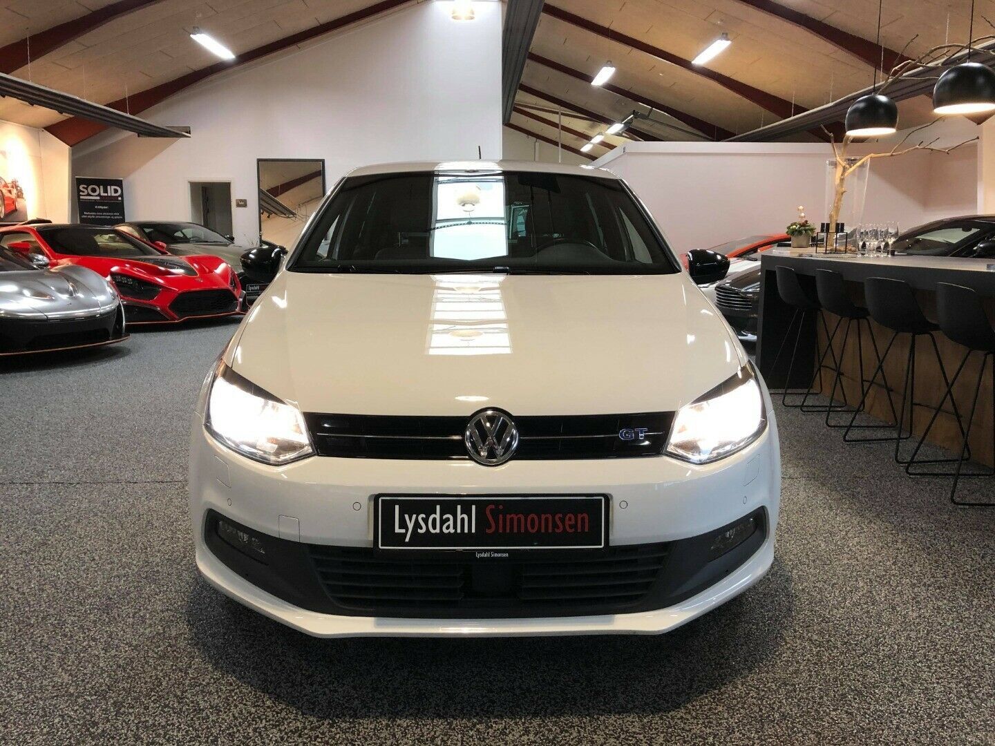 Hvid VW Polo fra 2017