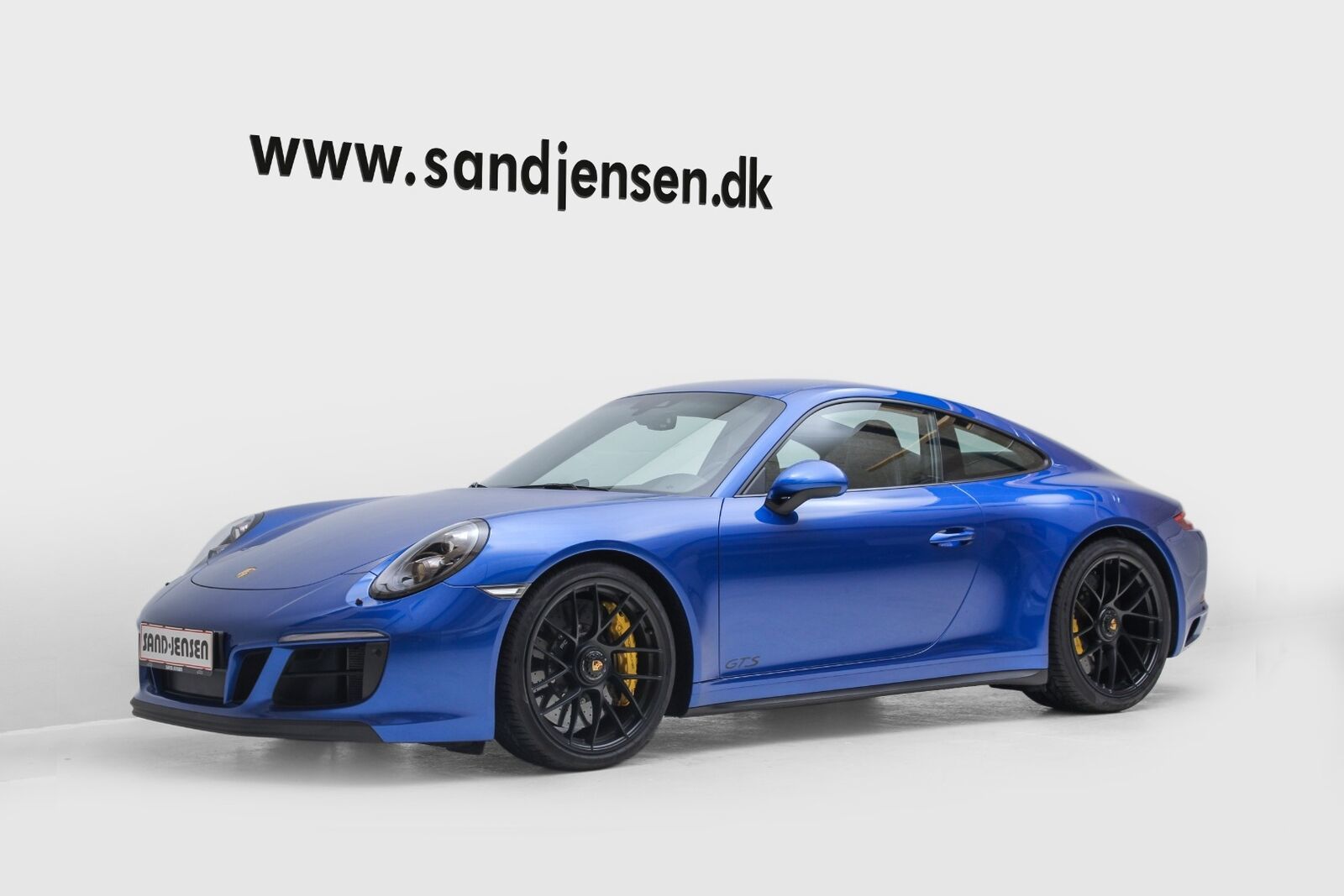 Blå Porsche 911 Carrera 4 GTS fra 2017