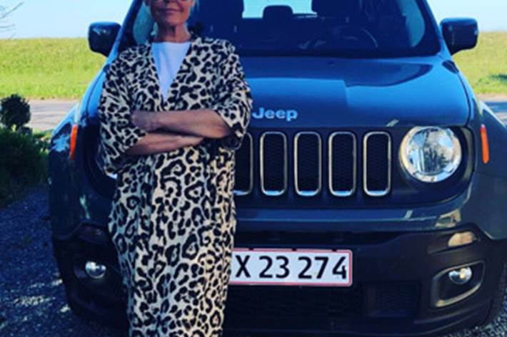 Grå Jeep Renegade fra 2016