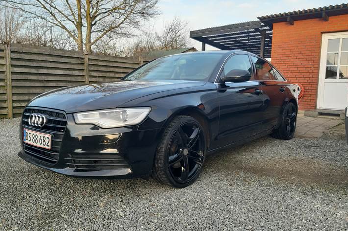 Sort Audi A6 fra 2011