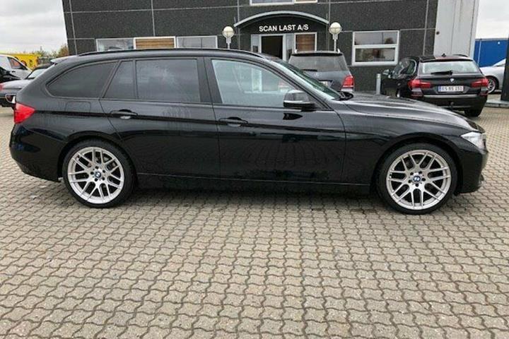 Sort BMW 320d fra 2014