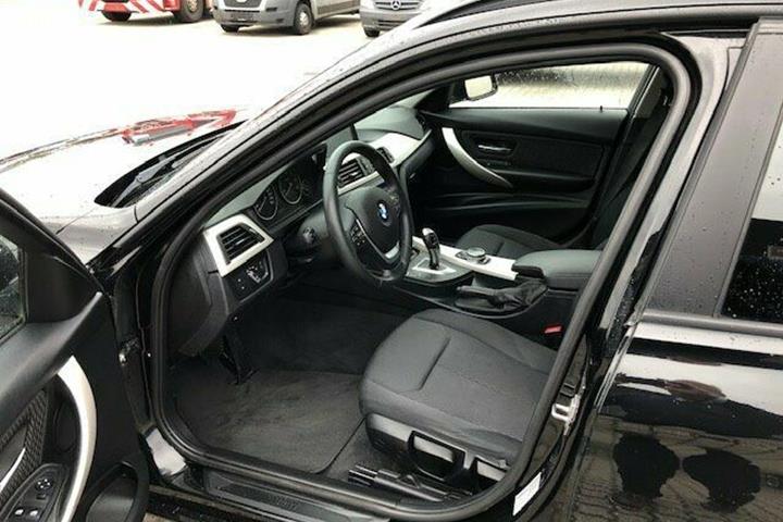 Sort BMW 320d fra 2014