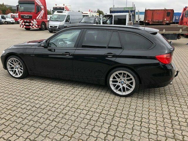Sort BMW 320d fra 2014