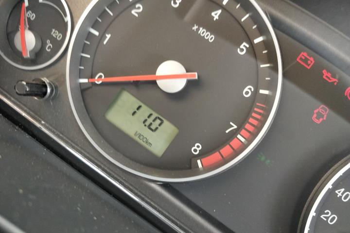 Blå Ford Mondeo fra 2005