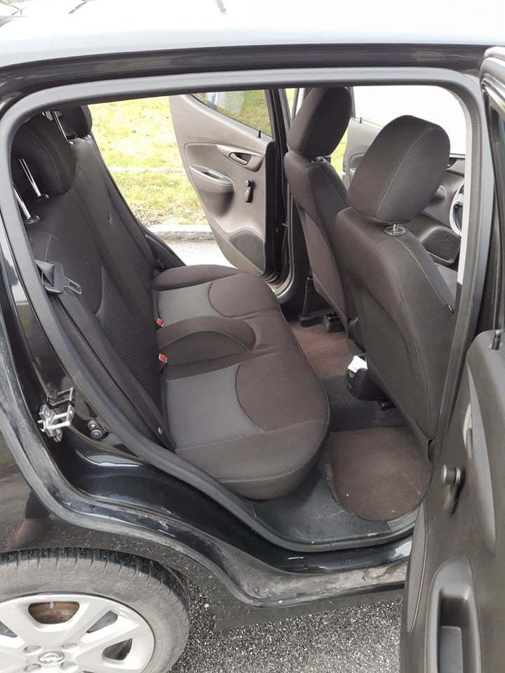 Sort Opel Karl fra 2016