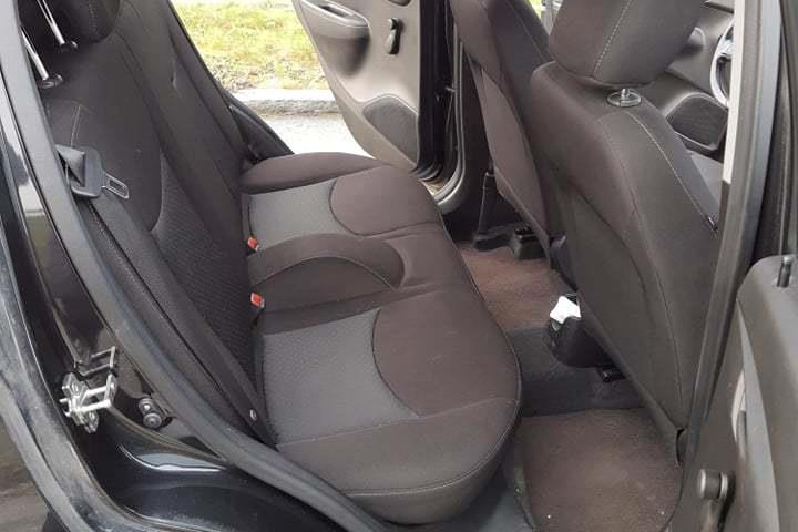 Sort Opel Karl fra 2016