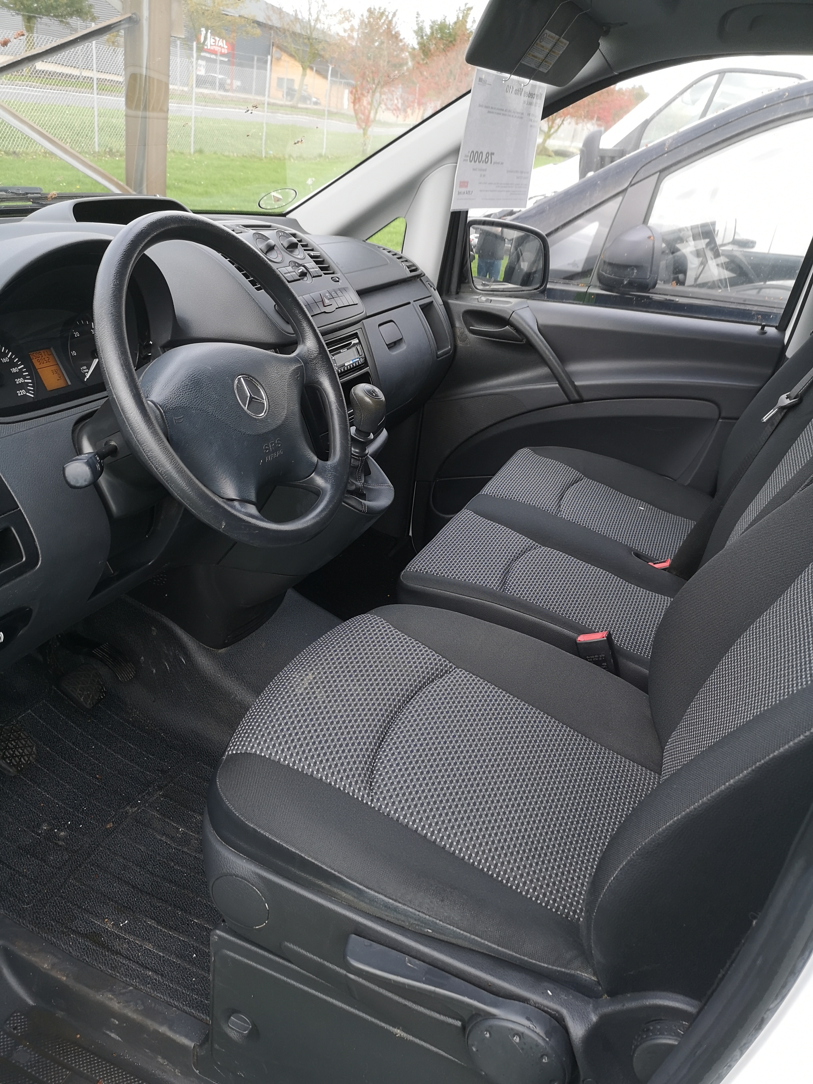 Hvid Mercedes Vito 113 fra 2011