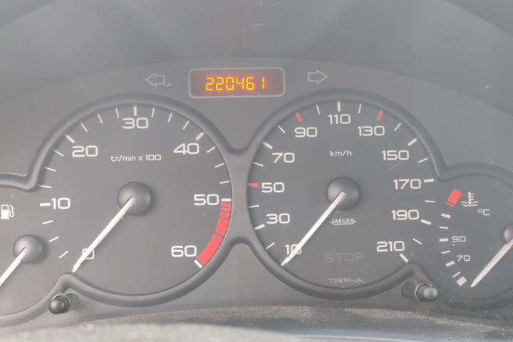Blå Peugeot 206 fra 2006