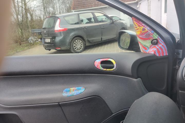 Blå Peugeot 206 fra 2006